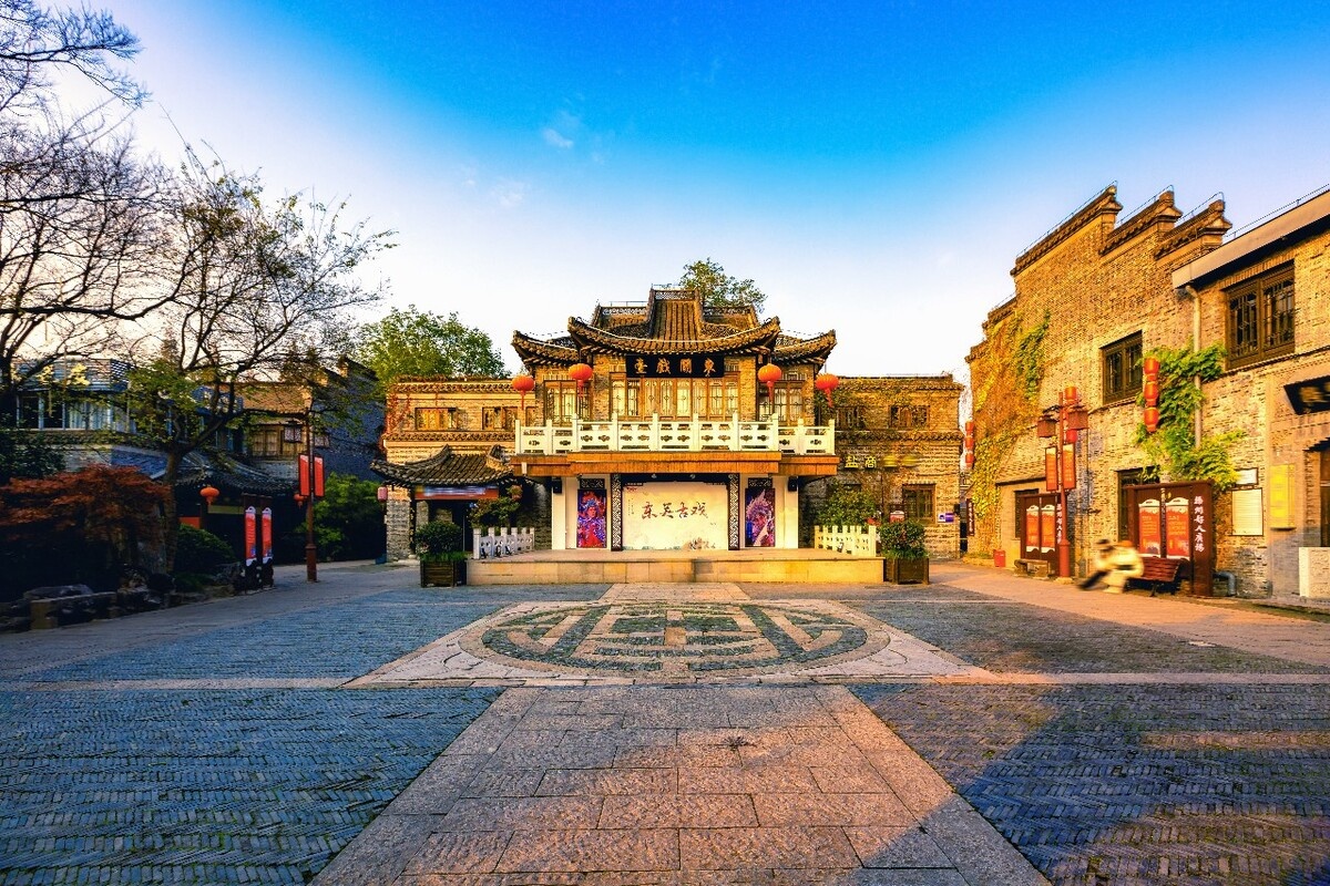 Dongguan Street
